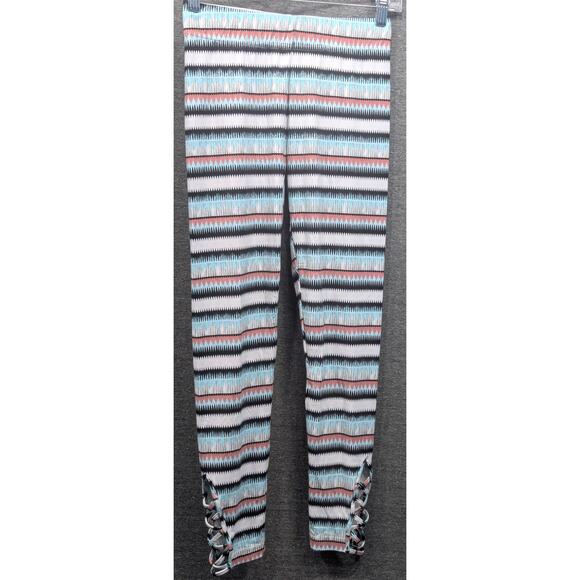 LIV & PIPER Womens Athletic Pants - Multicolor, Aztec/Western Print, Size Medium - Picture 1 of 5